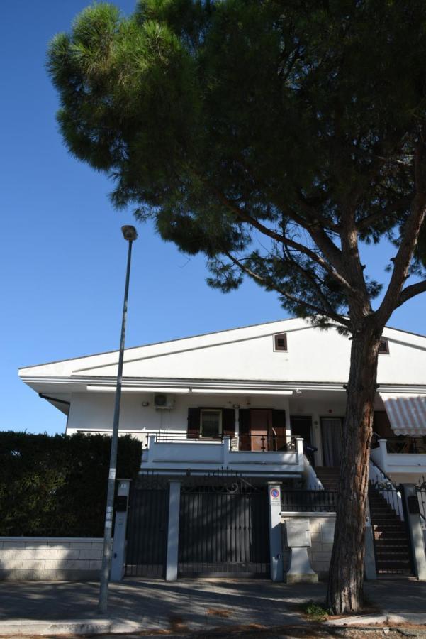 Villa Mamitas - Terrazza Panoramica - Box Privato - Servizio Spiaggia Siponto Eksteriør bilde